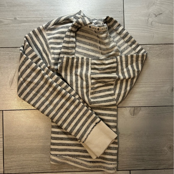 Roxy sweatshirt - Picture 2 of 3